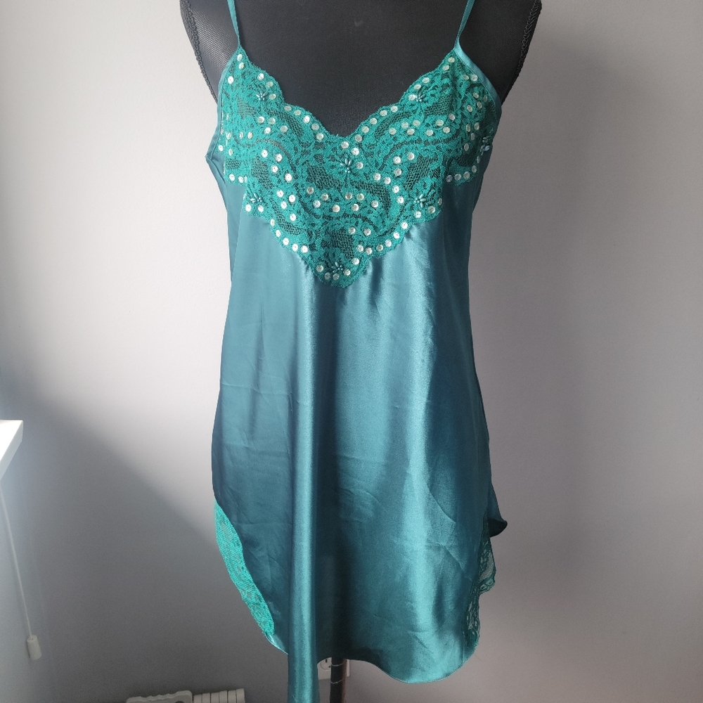 Potpourri Vintage lace silky nightgown slip -Size Medium